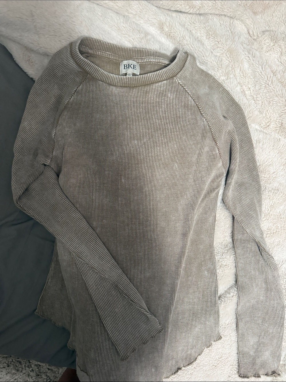 BKE Women's Taupe Crewneck Waffle Knit Sweater